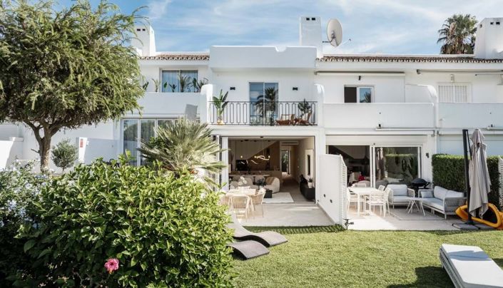 Image No.41-4 Bed Townhouse for sale