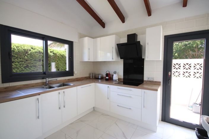 Image No.14-5 Bed Villa for sale