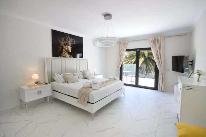 Image No.16-5 Bed Villa for sale