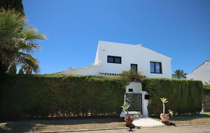 Image No.26-5 Bed Villa for sale