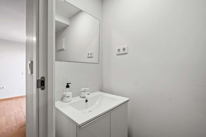 Image No.37-3 Bed Villa for sale