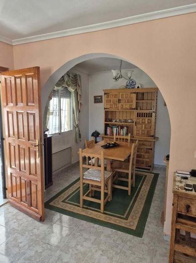 Image No.12-3 Bed Townhouse for sale