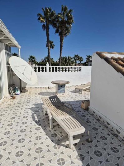 Image No.15-3 Bed Townhouse for sale