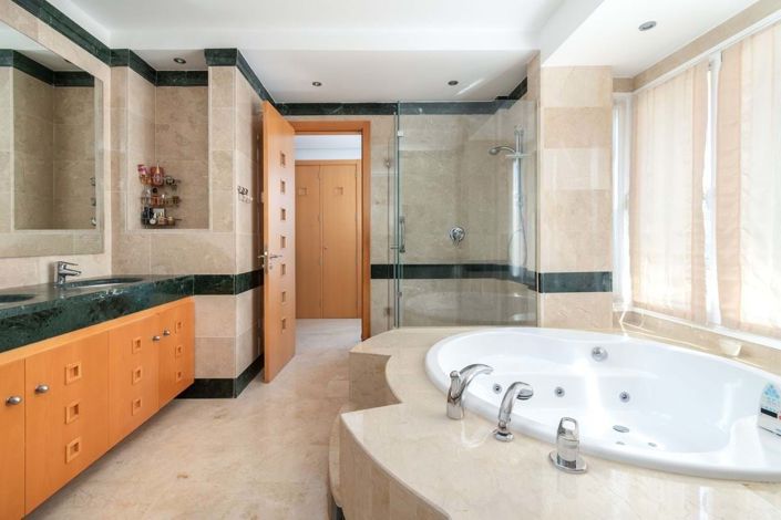 Image No.12-3 Bed Penthouse for sale