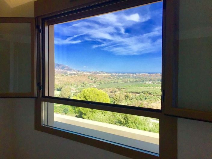 Image No.19-3 Bed Townhouse for sale