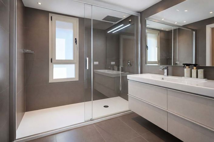 Image No.24-3 Bed Townhouse for sale