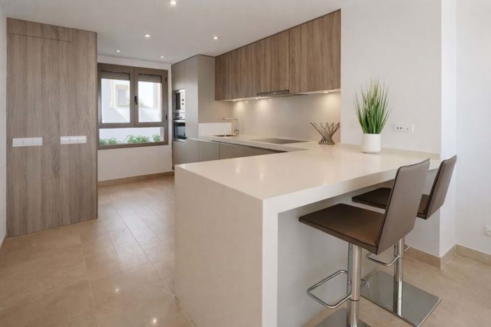 Image No.5-3 Bed Townhouse for sale