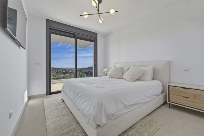 Image No.11-2 Bed Apartment for sale