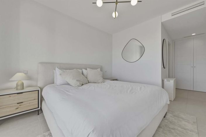 Image No.12-2 Bed Apartment for sale