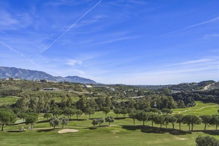 Image No.20-2 Bed Apartment for sale