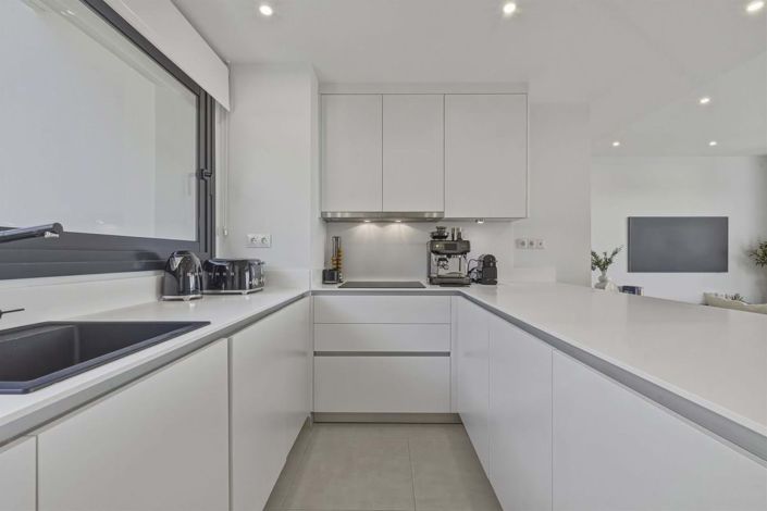 Image No.9-2 Bed Apartment for sale