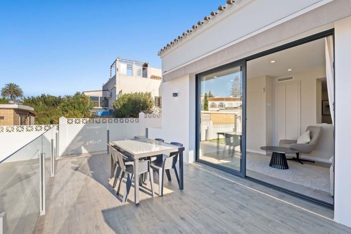 Image No.17-5 Bed Villa for sale