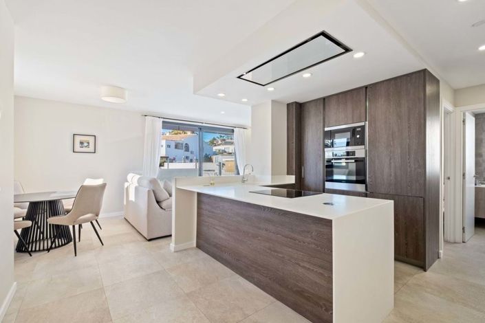 Image No.2-5 Bed Villa for sale