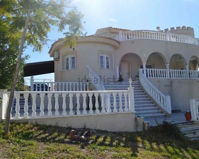 Image No.2-7 Bed Villa for sale