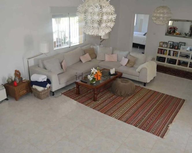 Image No.4-7 Bed Villa for sale