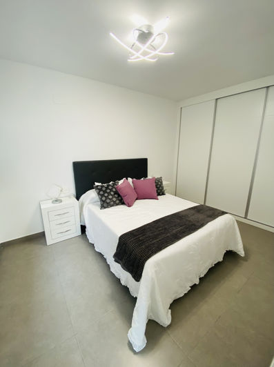 Image No.52-3 Bed Semi-Detached for sale