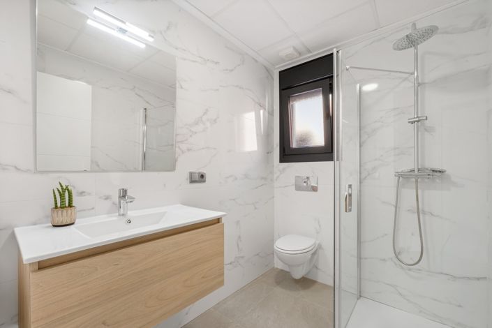 Image No.14-3 Bed Semi-Detached for sale