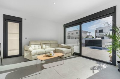 1447-661313-78d1f4f8b6655591b02d22fabb36a692d