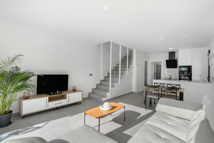 Image No.7-3 Bed Semi-Detached for sale