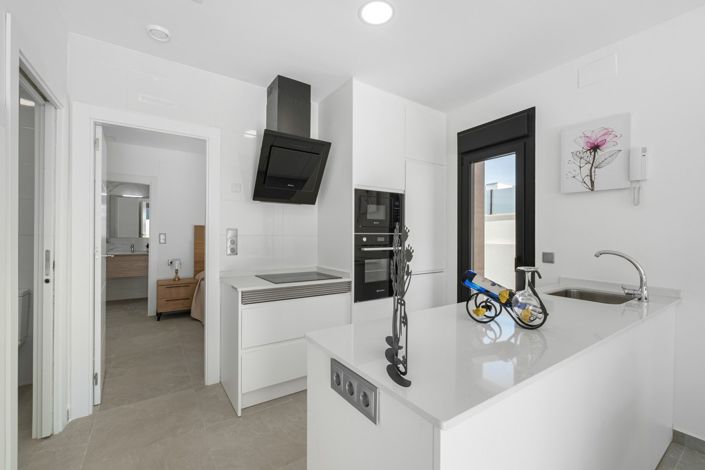 Image No.8-3 Bed Semi-Detached for sale