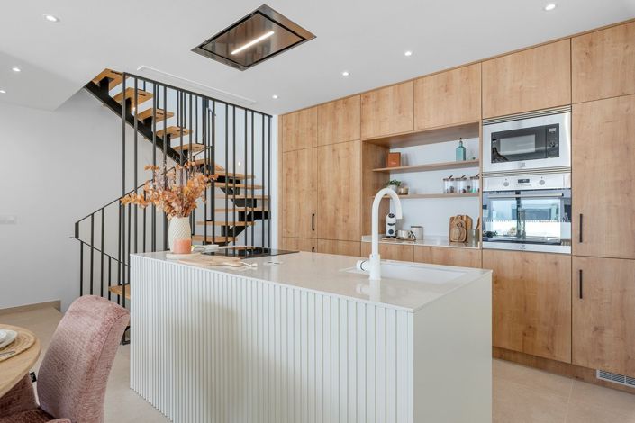 Image No.37-3 Bed Semi-Detached for sale