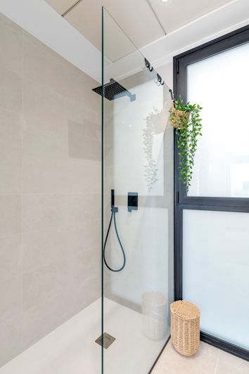 Image No.49-3 Bed Semi-Detached for sale