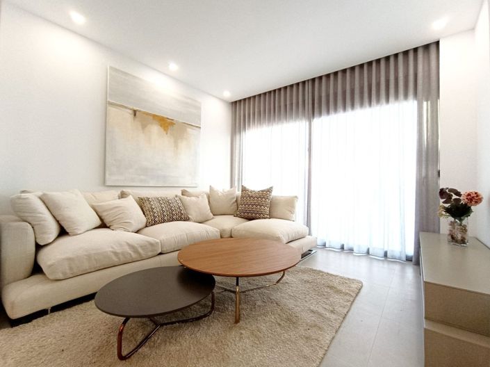 Image No.2-3 Bed Semi-Detached for sale