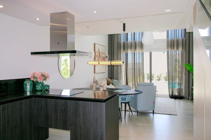 Image No.20-3 Bed Semi-Detached for sale