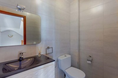 1447-648003-78d1f4f8b6655591b02d22fabb36a692d