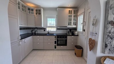 1447-660071-78d1f4f8b6655591b02d22fabb36a692d