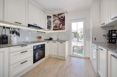 1447-660075-78d1f4f8b6655591b02d22fabb36a692d