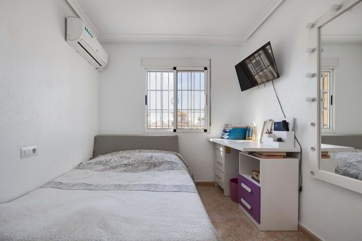 Image No.24-3 Bed Townhouse for sale