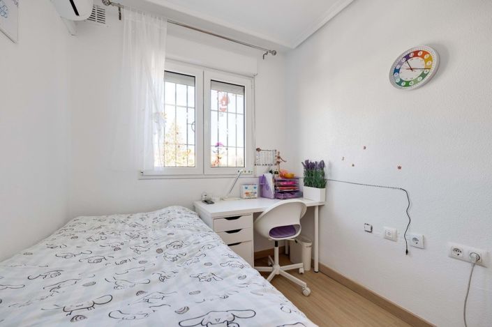 Image No.29-3 Bed Townhouse for sale