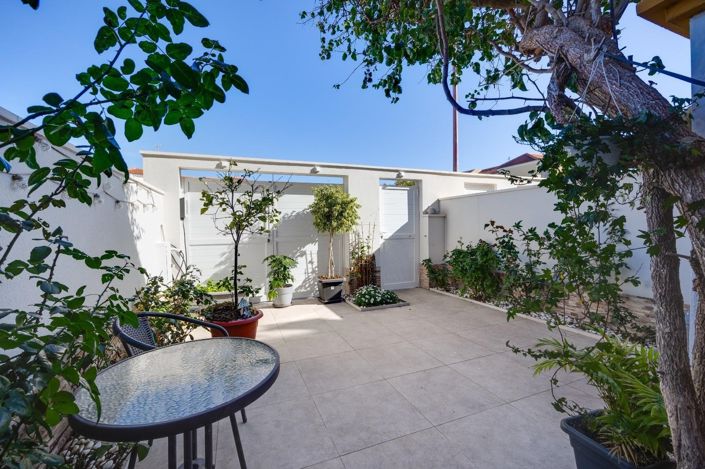 Image No.41-3 Bed Townhouse for sale