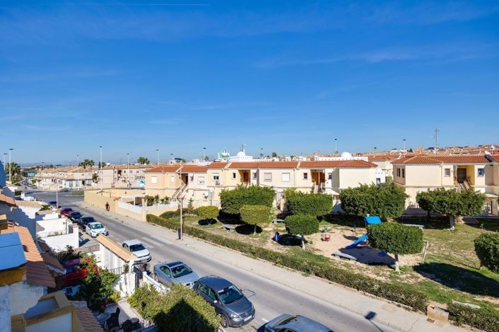 Image No.44-3 Bed Townhouse for sale