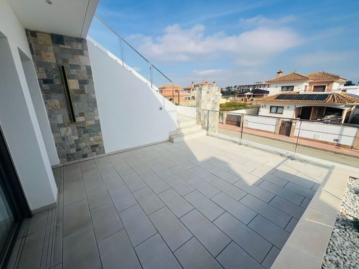 Image No.23-3 Bed Villa for sale