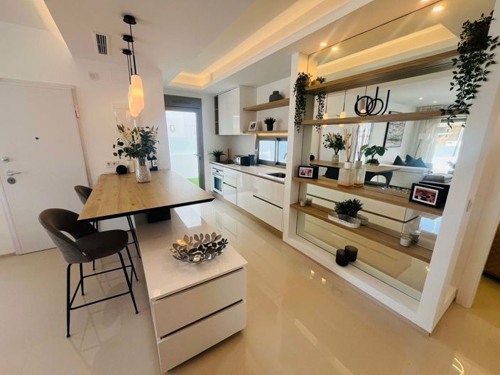 Image No.8-3 Bed Villa for sale