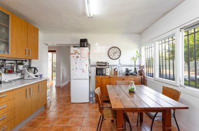 1447-660705-78d1f4f8b6655591b02d22fabb36a692d