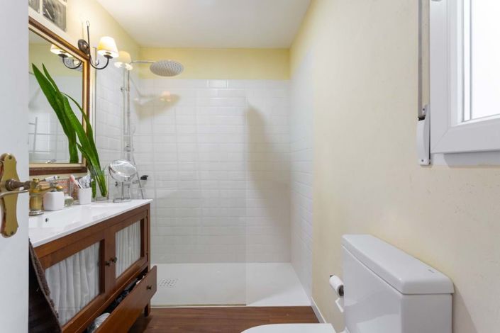 Image No.21-4 Bed Townhouse for sale