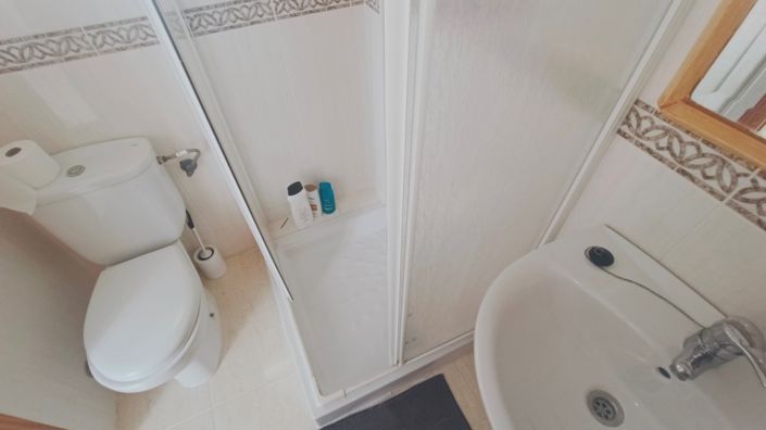 Image No.19-3 Bed Villa for sale