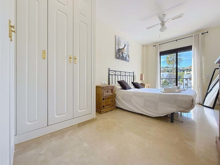 Image No.26-2 Bed Apartment for sale