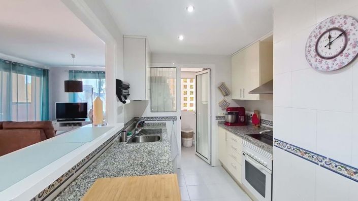 Image No.13-3 Bed Apartment for sale