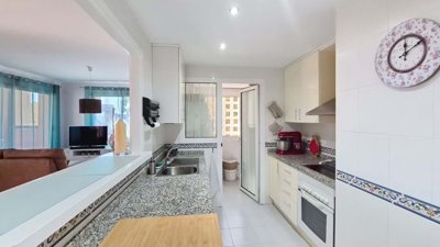 1447-659898-78d1f4f8b6655591b02d22fabb36a692d