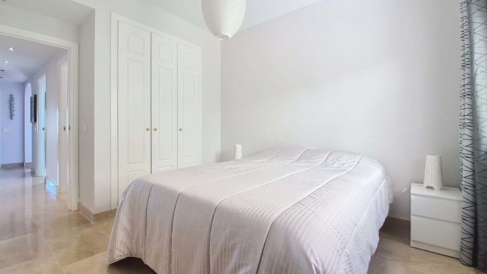 Image No.24-3 Bed Apartment for sale