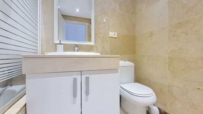 Image No.28-3 Bed Apartment for sale