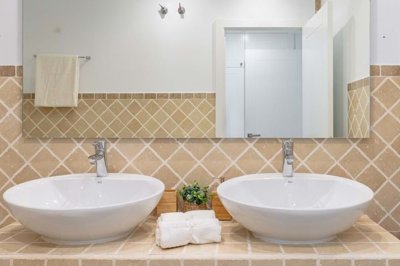 1447-659772-78d1f4f8b6655591b02d22fabb36a692d