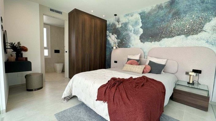 Image No.14-3 Bed Semi-Detached for sale