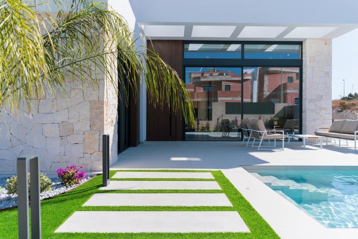 Image No.57-3 Bed Villa for sale