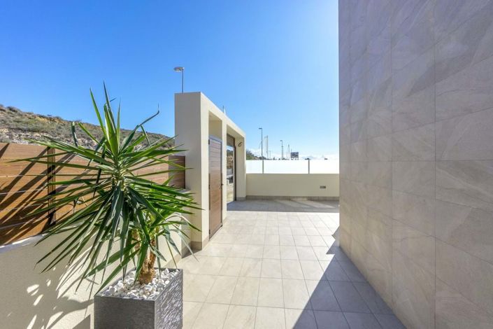 Image No.32-3 Bed Villa for sale