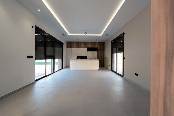 Image No.29-4 Bed Villa for sale